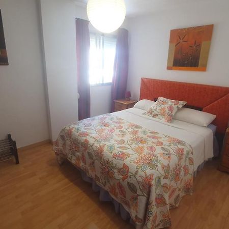Visit Gibraltar Stay In La Linea For Less! La Línea de la Concepción Kültér fotó